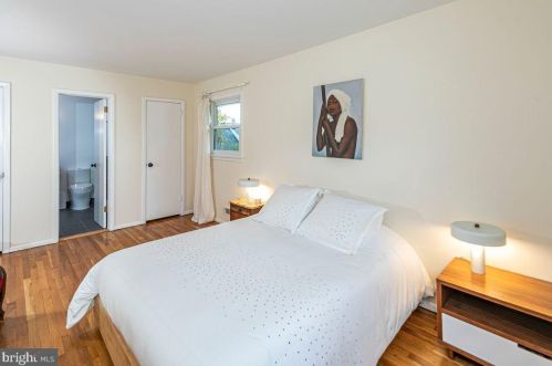 15 Robert Rd, Princeton NJ  08540-5332 exterior