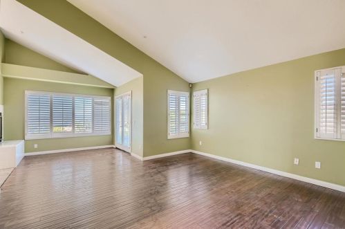 1001 Mountvale Ct, Anaheim CA  92808-2108 exterior