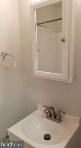 5411 Berks St, Philadelphia PA 19122-2132 exterior