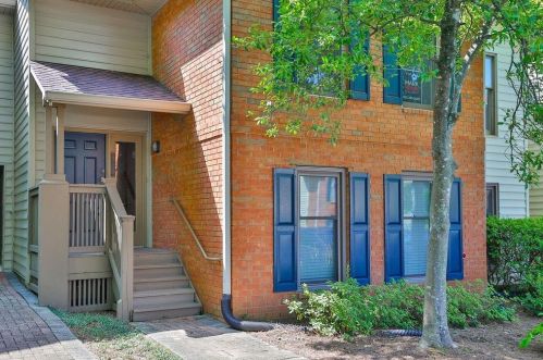 506 Garden Ct, Atlanta, GA 30328-4562