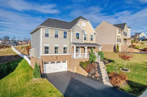 125 Saddle Ridge Dr, Noblestown, PA 15071-3727