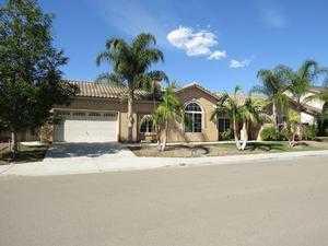 748 Jet Pl, Escondido, CA 92026-2874