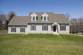 1 Verona St, Ivoryton, CT 06442-1251