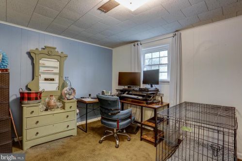 2502 Saddle Dr, Lancaster PA  17601-4827 exterior