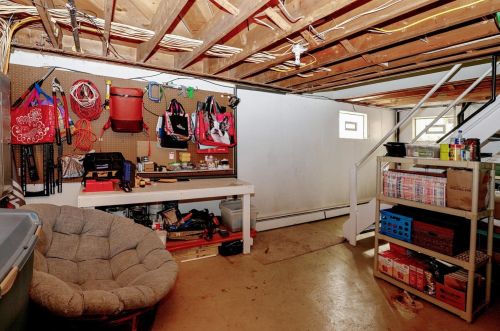 3975 Harvestridge Dr, Cincinnati OH 45211-2548 exterior