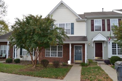 1122 Glory Vine Rd, Whitsett, NC 27377-9303
