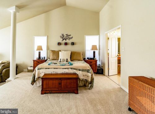 7125 Ayers Mdw Ln, Springfield VA  22150-4915 exterior