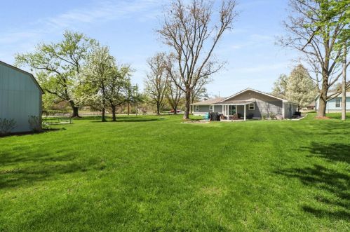 4901 73rd Ave, Gary IN  46410-4042 exterior