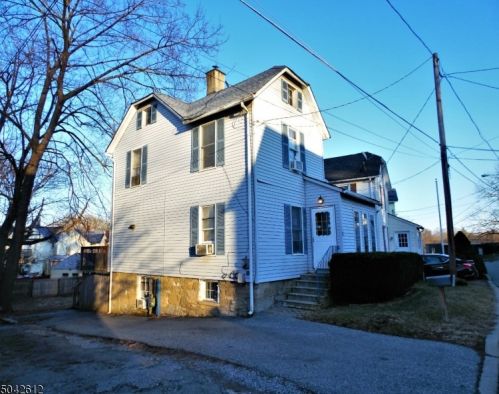 5 Cedar St, Fredon, NJ 07860-2101
