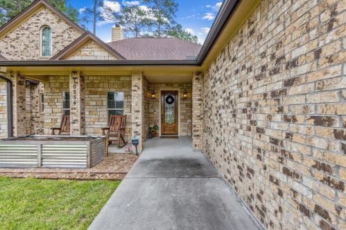 10554 Fairview Dr, Conroe, TX 77385-9790