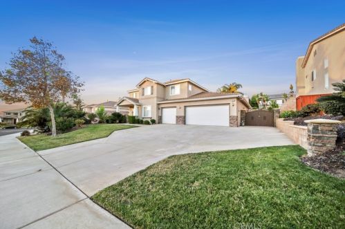 19212 Dandelion Ct, Riverside CA  92508-7104 exterior