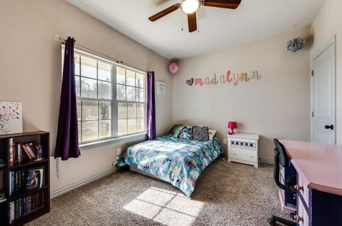 209 3 St, Valley View TX 76272-5403 exterior