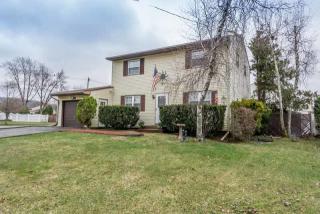 16 Hillery Dr, Roxbury Township, NJ 07836-9535