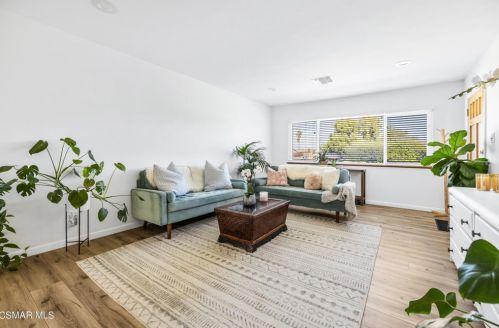 2690 Elizondo Ave, Simi Valley CA 93065-4615 exterior