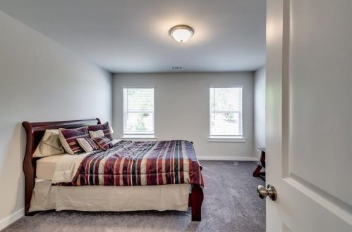 3217 Camden Ct, Atlanta GA  30349-5469 exterior