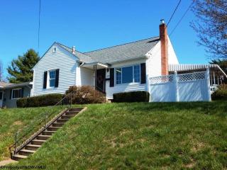 433 Hess St, Morgantown, WV 26501-6440