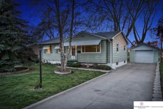 3618 120th St, Omaha, NE 68144-4222