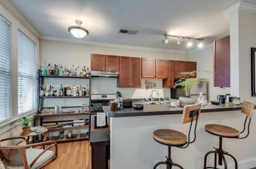 733 Frederica St, Atlanta GA  30306-4757 exterior
