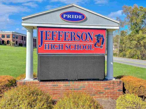 315 Fountainhead Dr, Jefferson GA  30549-6716 exterior