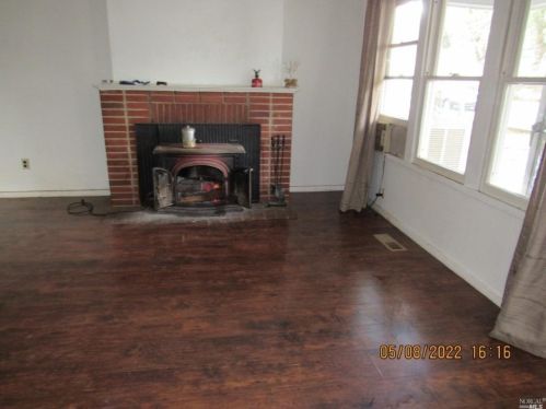 1110 Poplar Ave, Willits, CA 95490-4215