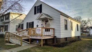 1305 Orange St, Coshocton OH  43812-2228 exterior