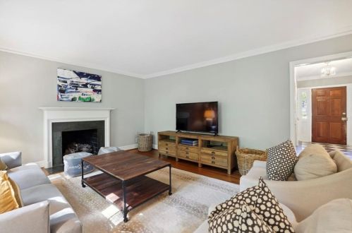 2835 Castlewood Dr, Atlanta GA  30327-1203 exterior
