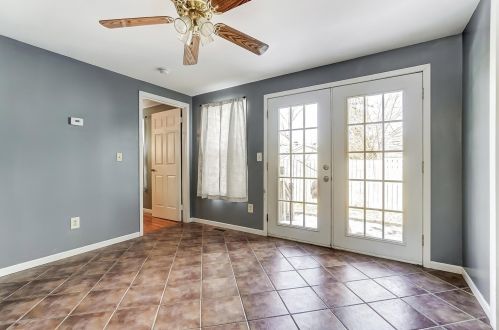 1483 Burnett Rd, Springfield OH  45505-3411 exterior