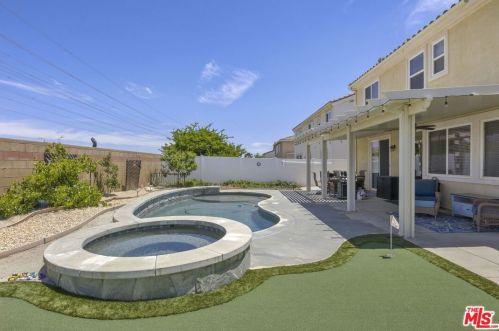 1504 Big Sky Dr, Beaumont, CA 92223-3321