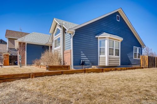 4105 Lewiston Cir, Denver, CO 80013-2713