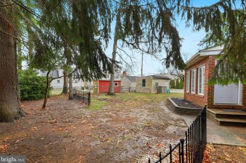 1601 Cedar Ave, Haddon Heights NJ  08035-1503 exterior