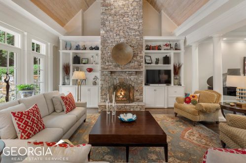 2990 Margaret Mitchell Dr, Atlanta GA  30327-1708 exterior