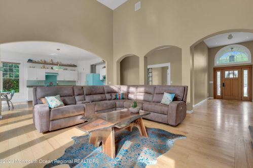 139 Cold Indian Spg Rd, Tinton Falls NJ 07712-3247 exterior