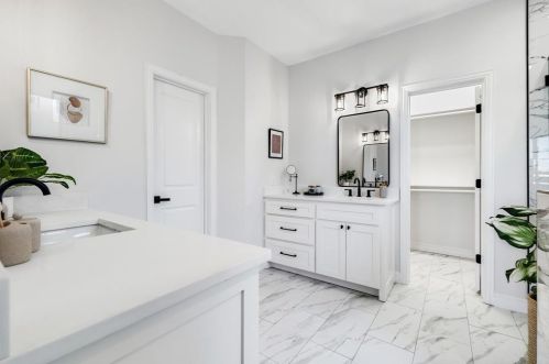 328 Marble Creek Dr, Fort Worth TX  76131 exterior