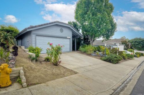 1565 Hawk View Dr, Encinitas, CA 92024-1274