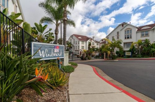 755 Harbor Cliff Way, Oceanside, CA 92054-2201