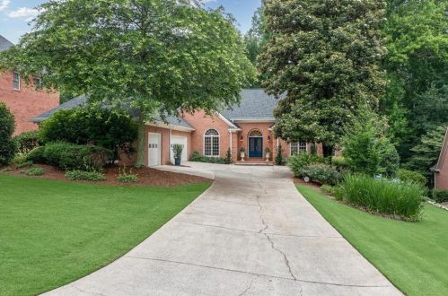 1811 Danforth Dr, Marietta, GA 30062-5554
