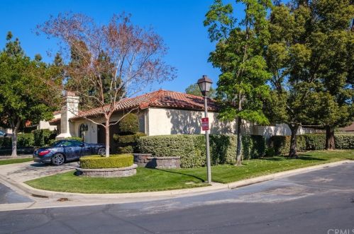 818 Calle Del Sol, Upland CA 91784-1875 exterior