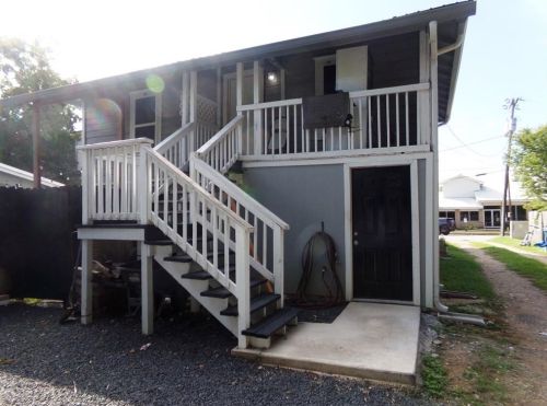 206 2nd St, Webberville TX  78621-2226 exterior