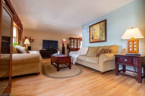 23 Milton Ave, Nutley, NJ 07110-3017