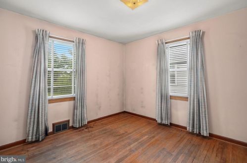 605 Rosemere Ave, Silver Spring MD 20904-3021 exterior