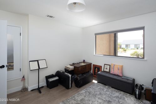 1309 Sapphire Dr, Santa Maria CA  93454-3257 exterior