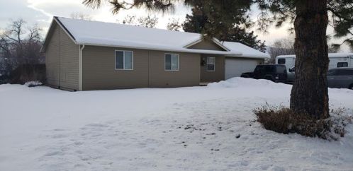 28 Orchard St, Goose Prairie, WA 98937-9776