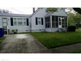 9201 Capeview Ave, Norfolk VA  23503-3213 exterior