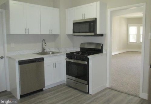 1057 Lalor St, Trenton NJ  08610-6334 exterior