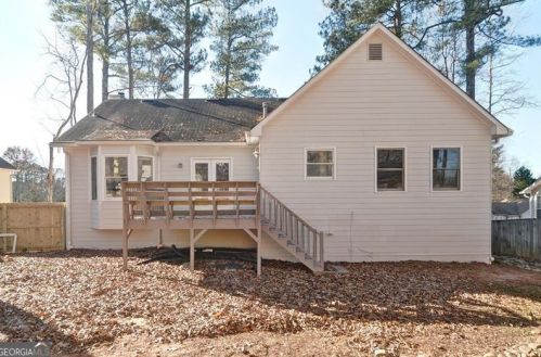 1192 Mountain Springs Dr, Kennesaw GA  30144-5611 exterior