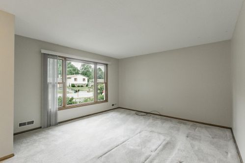 15694 Harmony Way, Saint Paul MN  55124-7120 exterior