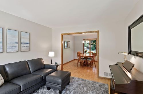 15787 Highview Dr, Saint Paul MN  55124-7011 exterior