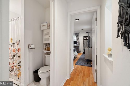 620 19 St, Philadelphia PA  19146-1439 exterior