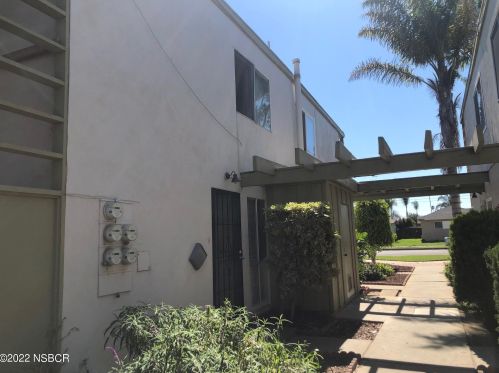 209 Orchard St, Santa Maria, CA 93454-2268