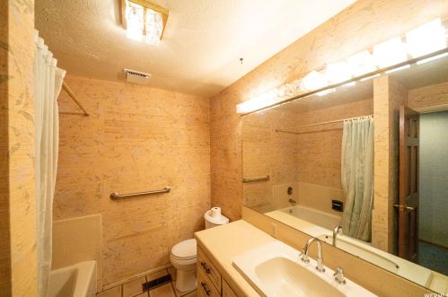 330 300, Hyrum UT 84319-1023 exterior